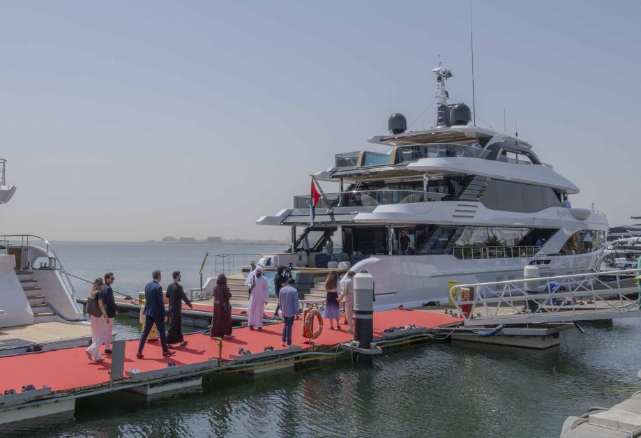 Gulf Craft Majesty 145